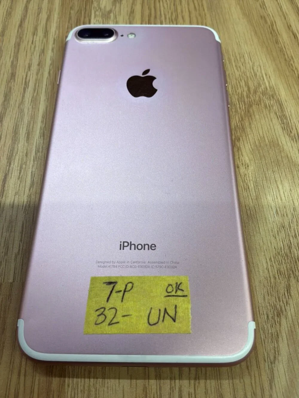 Apple iPhone 7 Plus 32GB Unlocked Smartphone Rose Gold iOS 15